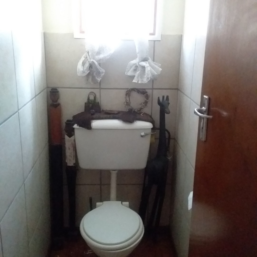  Bedroom Property for Sale in Paradise Beach Eastern Cape